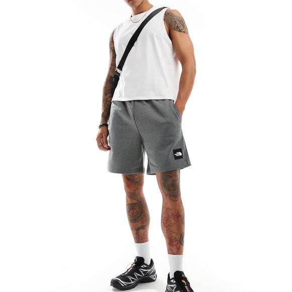 The North Face Men’s Gray Sweatshorts Size Large Drawstring Pockets Logo - Picture 1 of 10